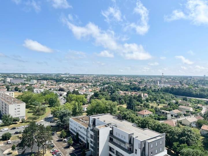 Le Provencal - Vue Paronomique Sur Poitiers Leilighet Eksteriør bilde